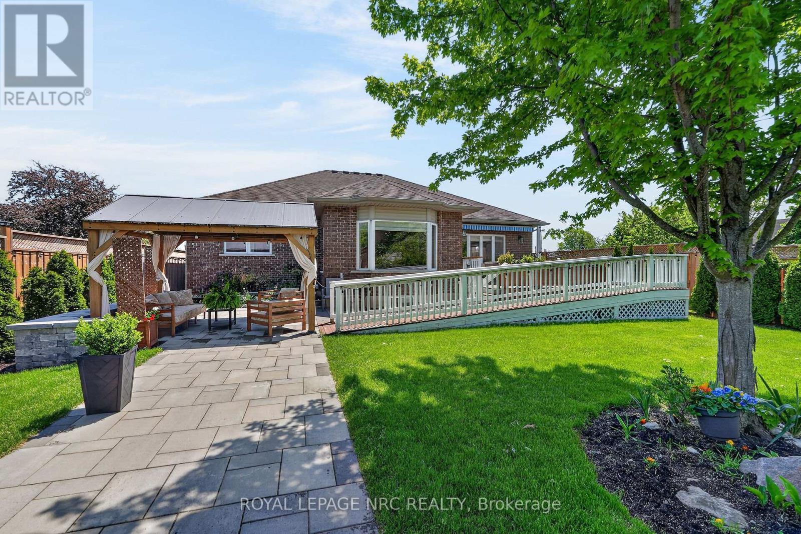 353 STATION STREET - 36