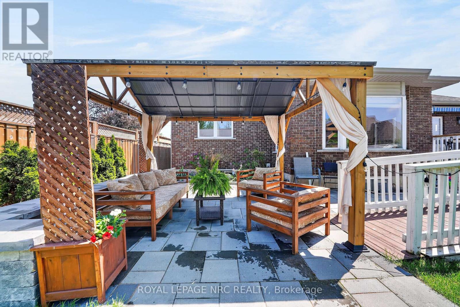 353 STATION STREET - 38