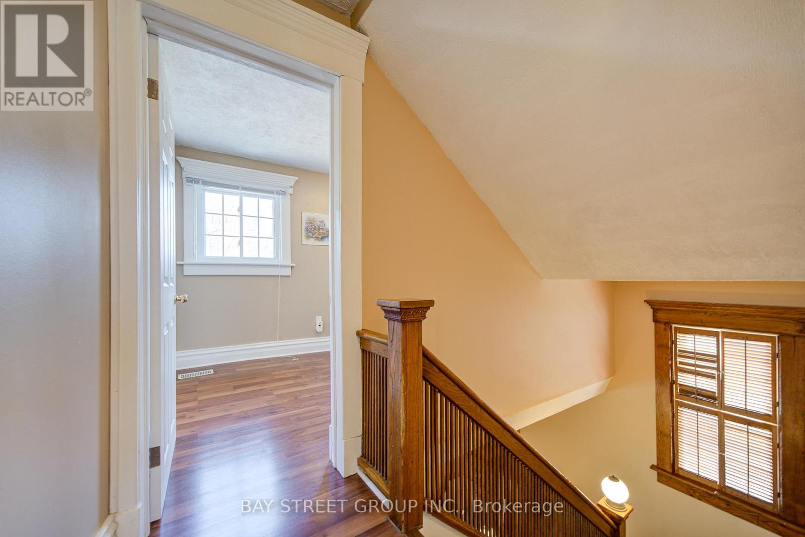 4680 EASTWOOD CRESCENT - 18