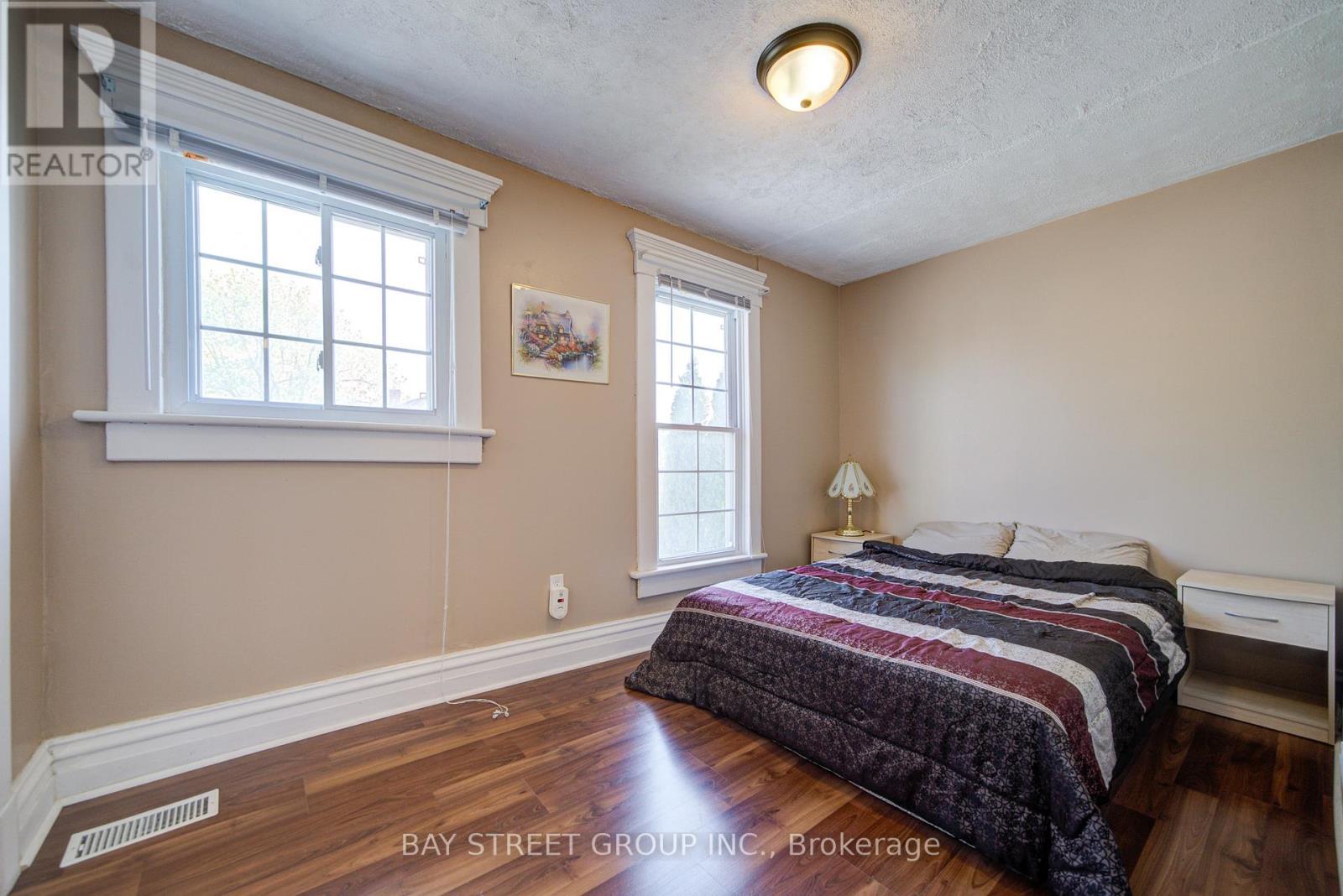 4680 EASTWOOD CRESCENT - 20