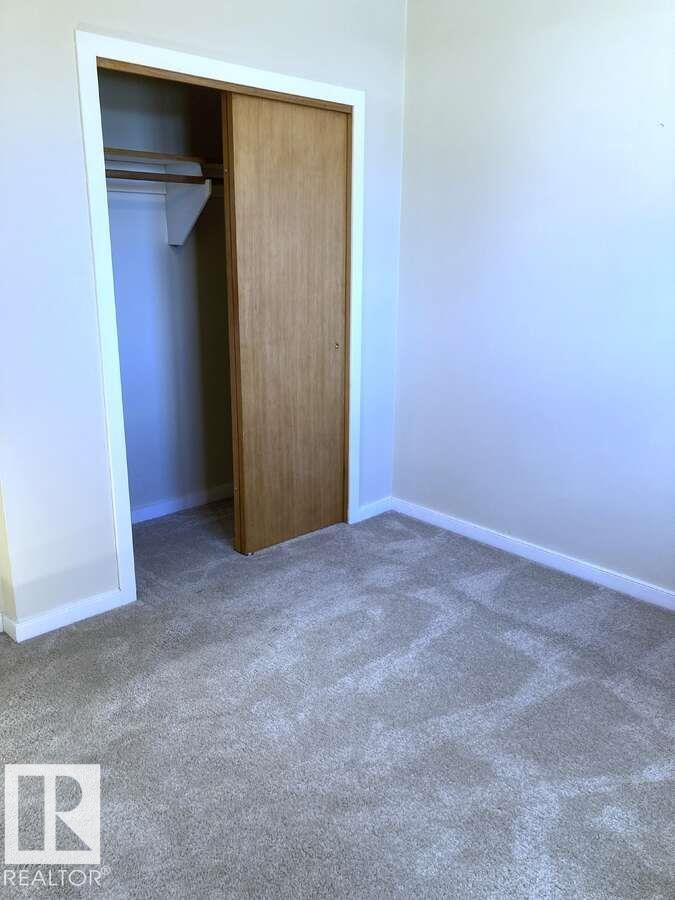 15212 86 AV NW - 30
