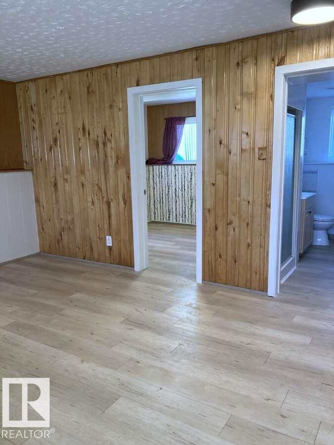 15212 86 AV NW - 38
