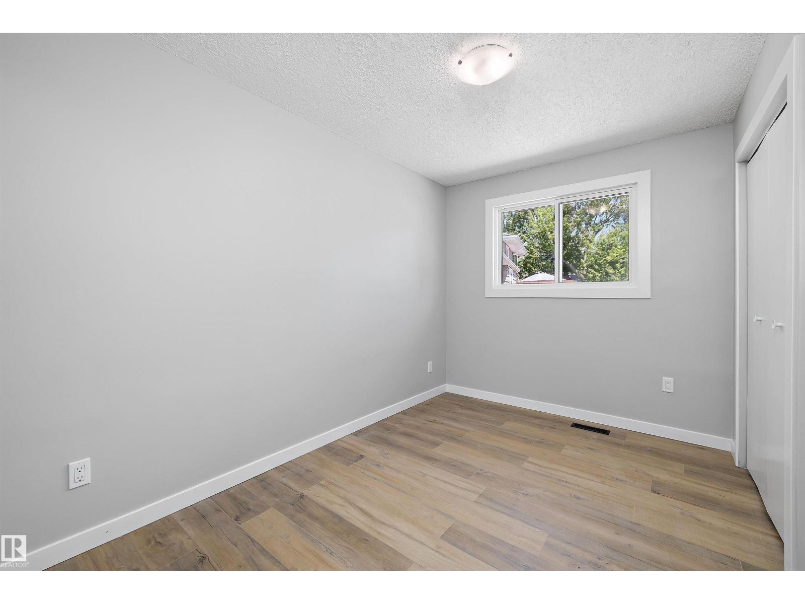 22 HURON DR — photo 22