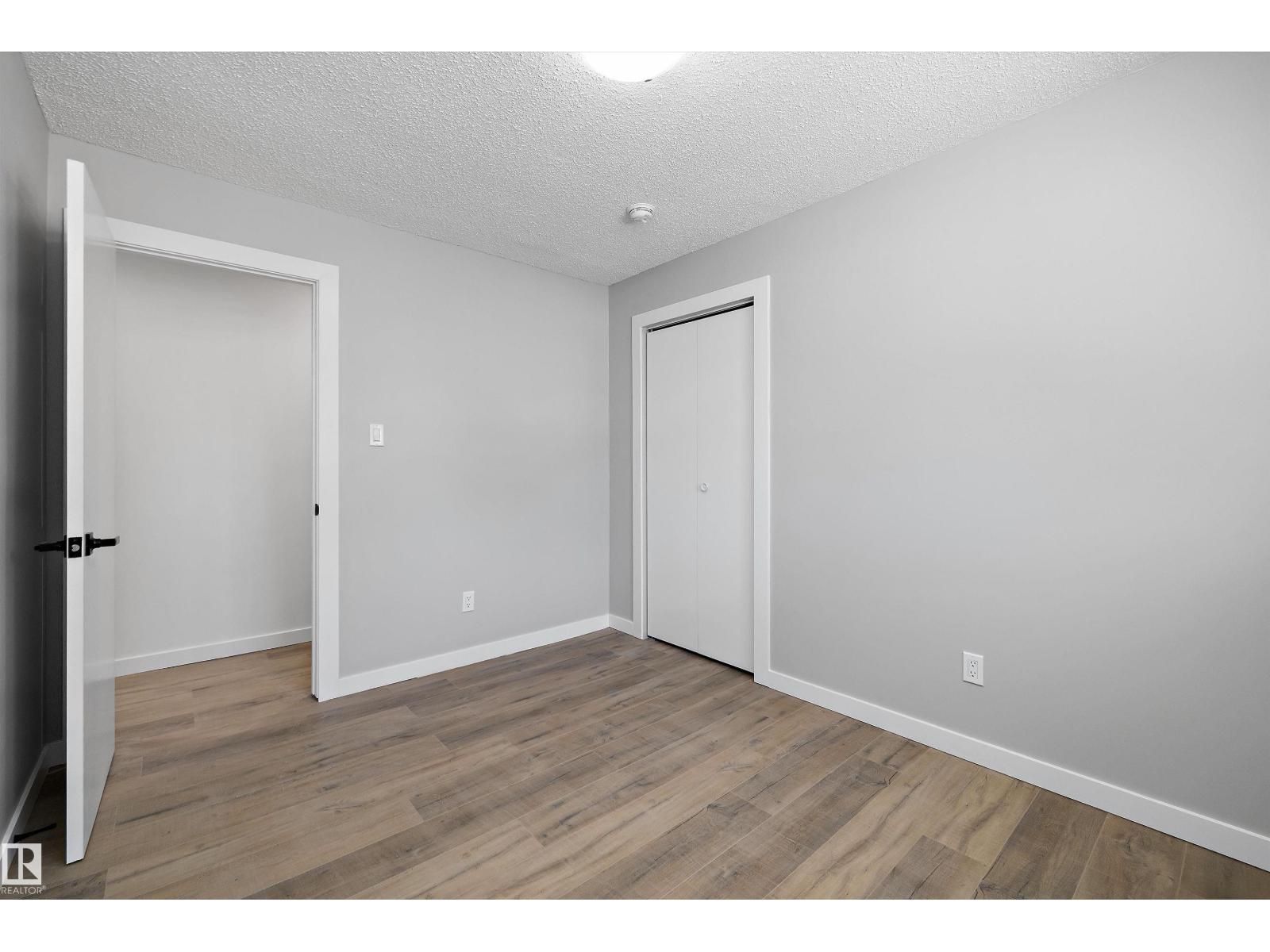 22 HURON DR — photo 25
