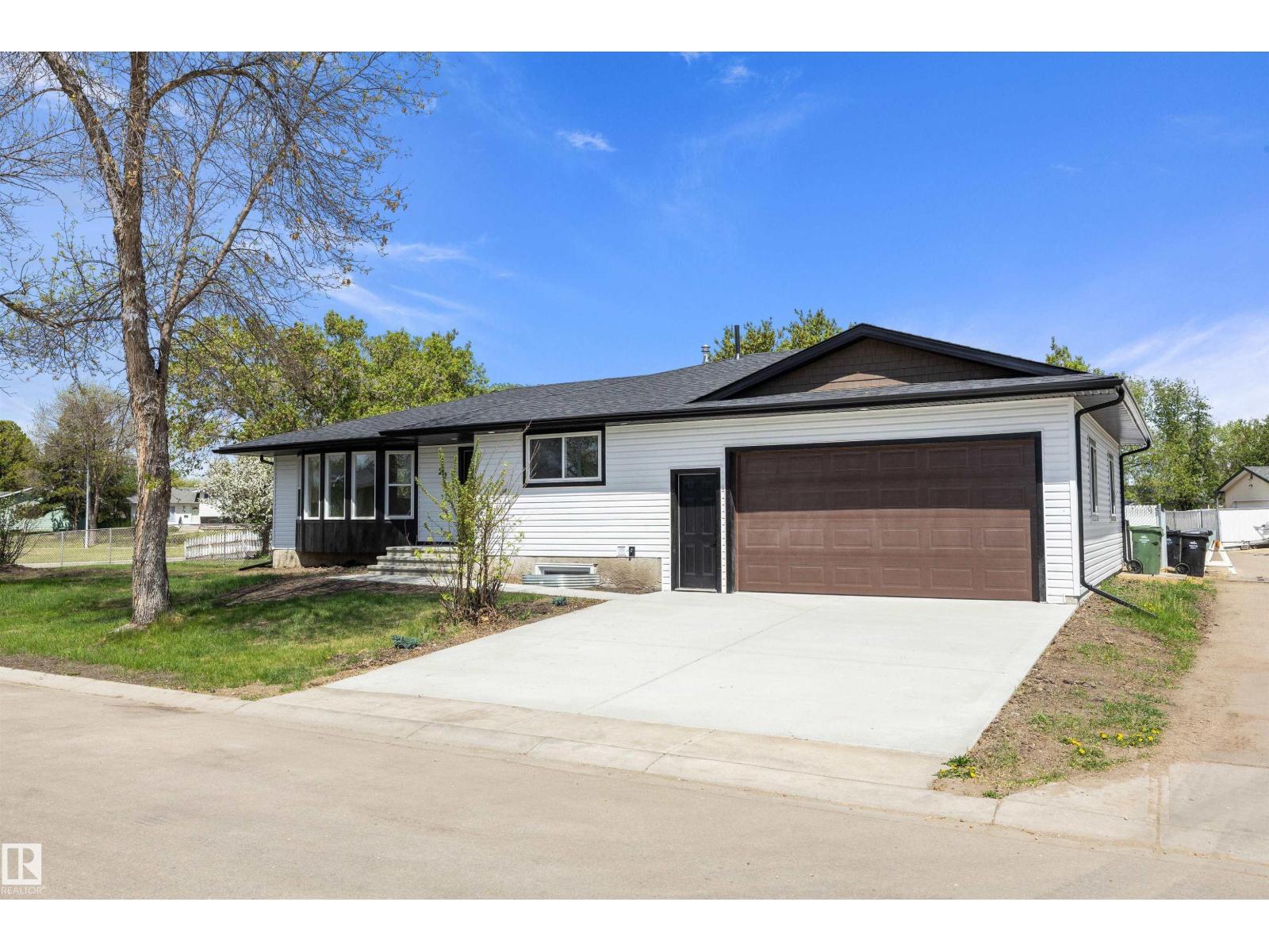 22 HURON DR — photo 9
