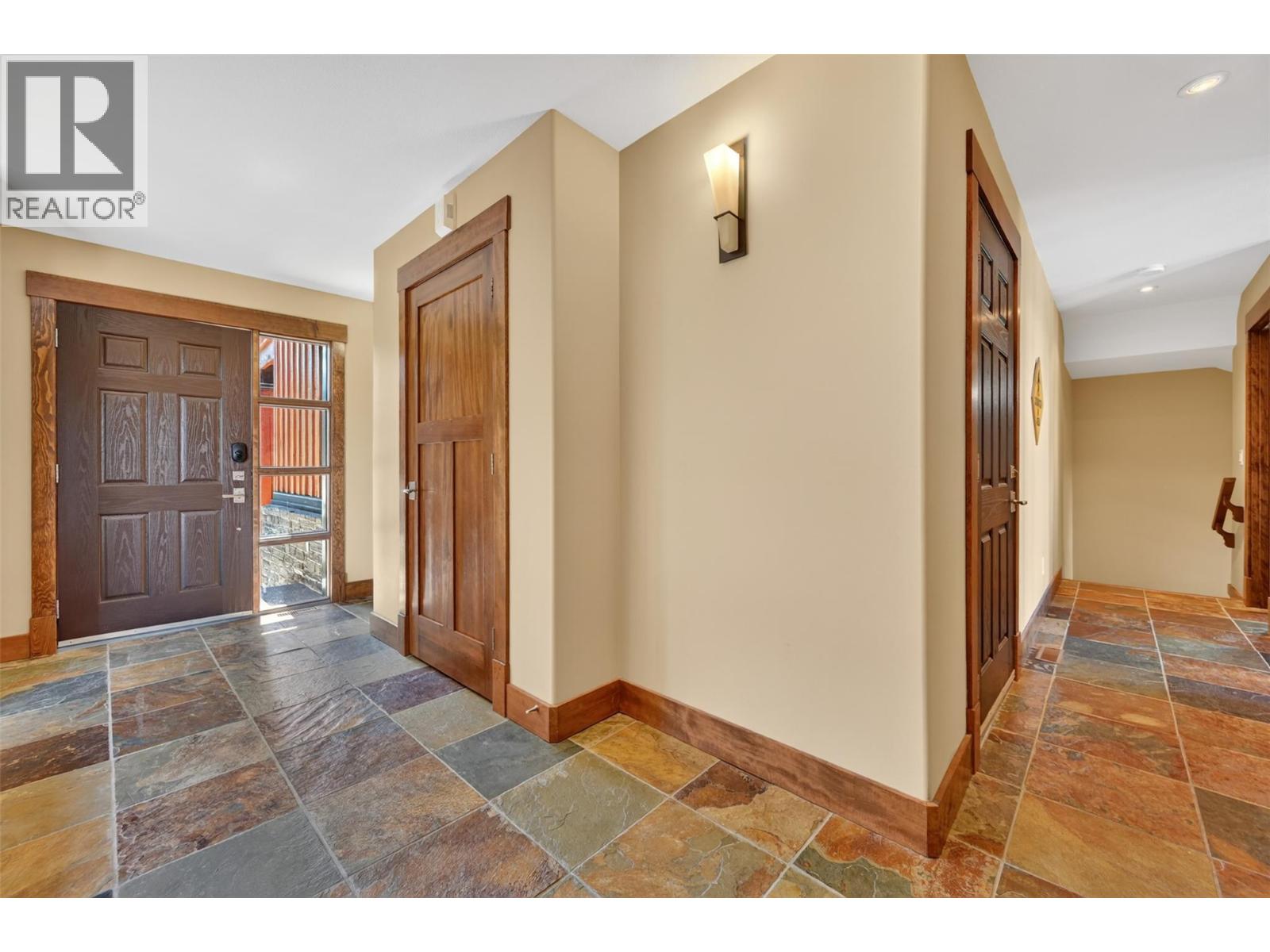 #24 2598 Mountainview Crescent - 12