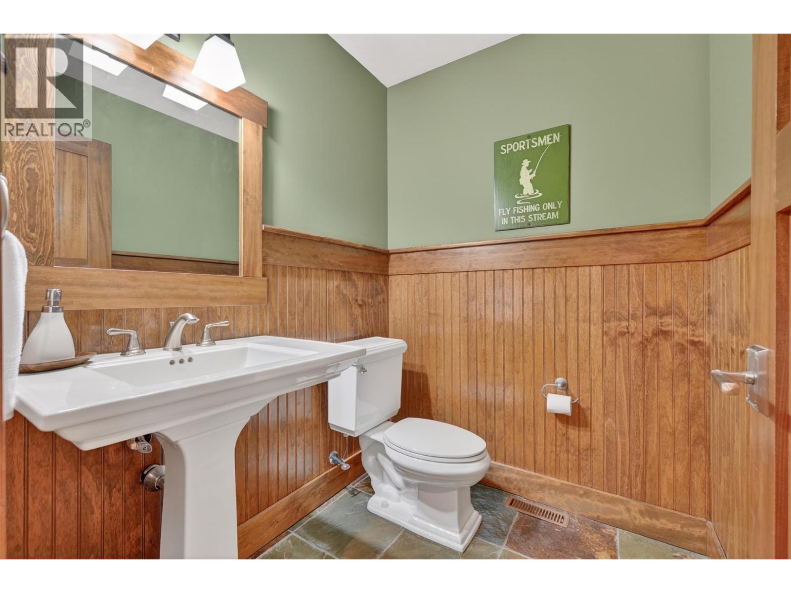#24 2598 Mountainview Crescent - 31
