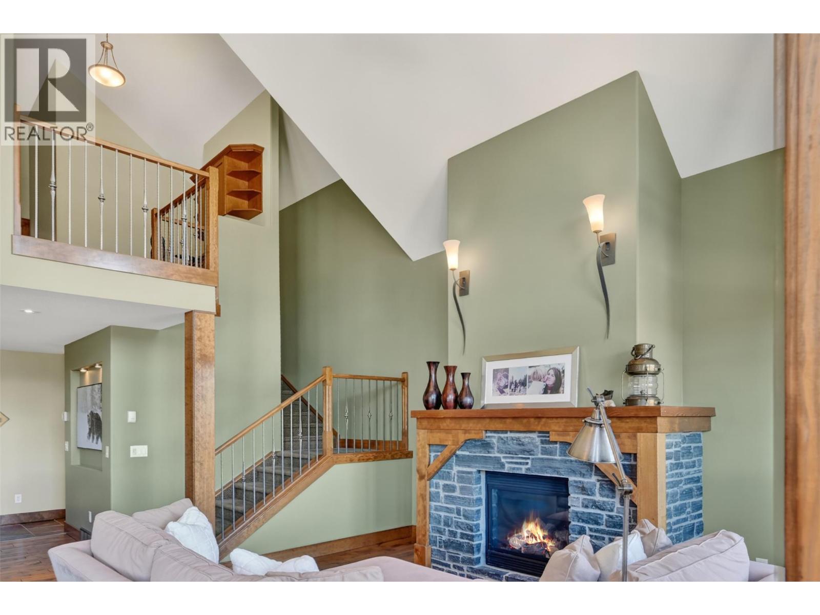 #24 2598 Mountainview Crescent - 30