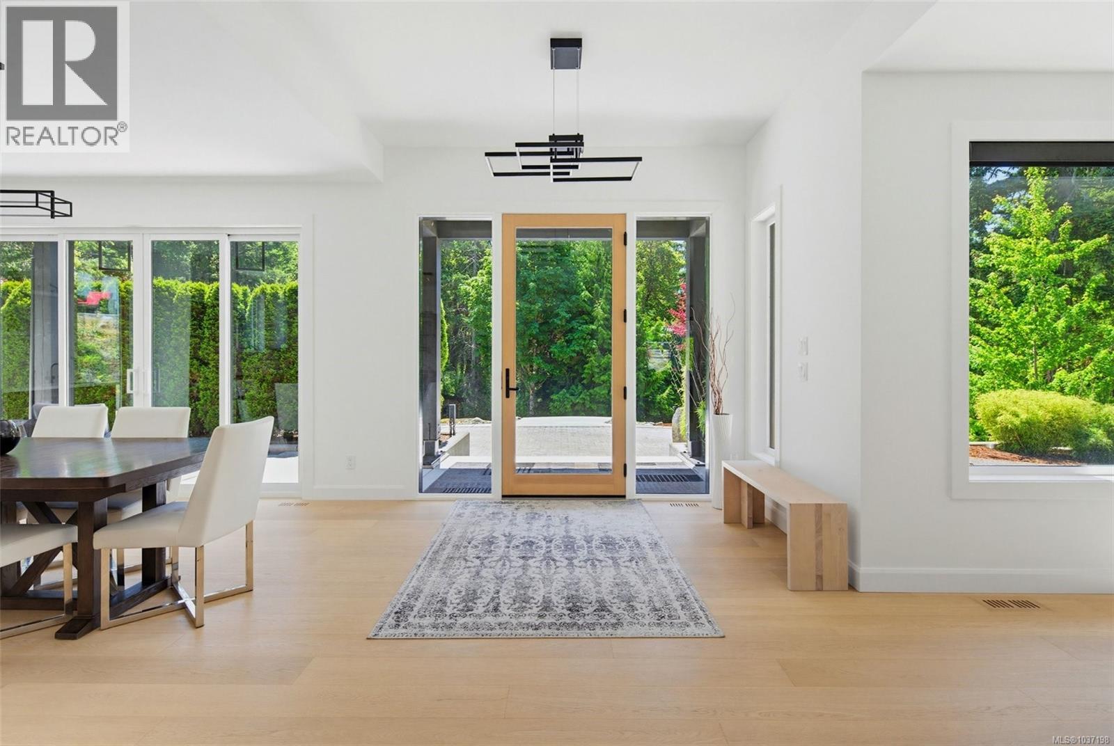 10 Hartland Ave - 8