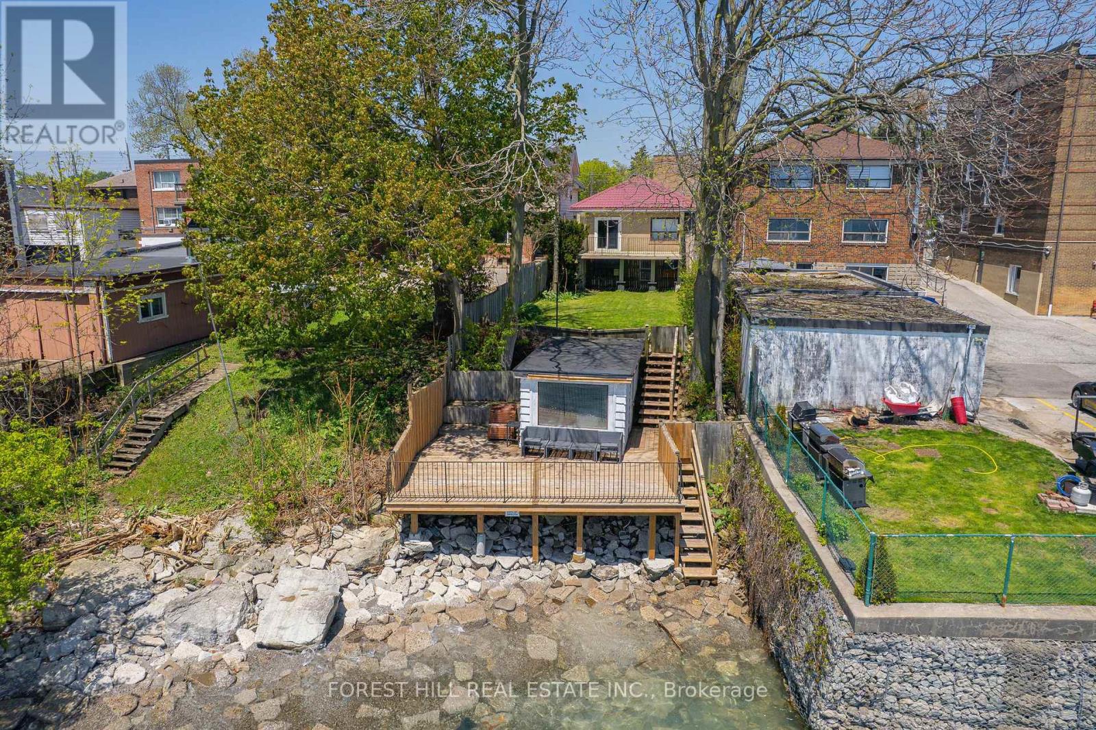 2703 LAKE SHORE BOULEVARD W - 41