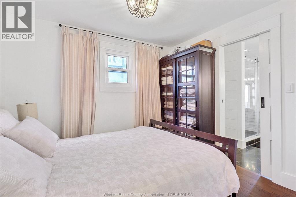153 ADELAIDE STREET - 35