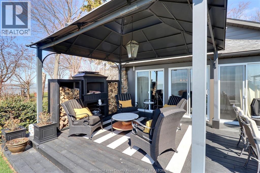 153 ADELAIDE STREET - 40