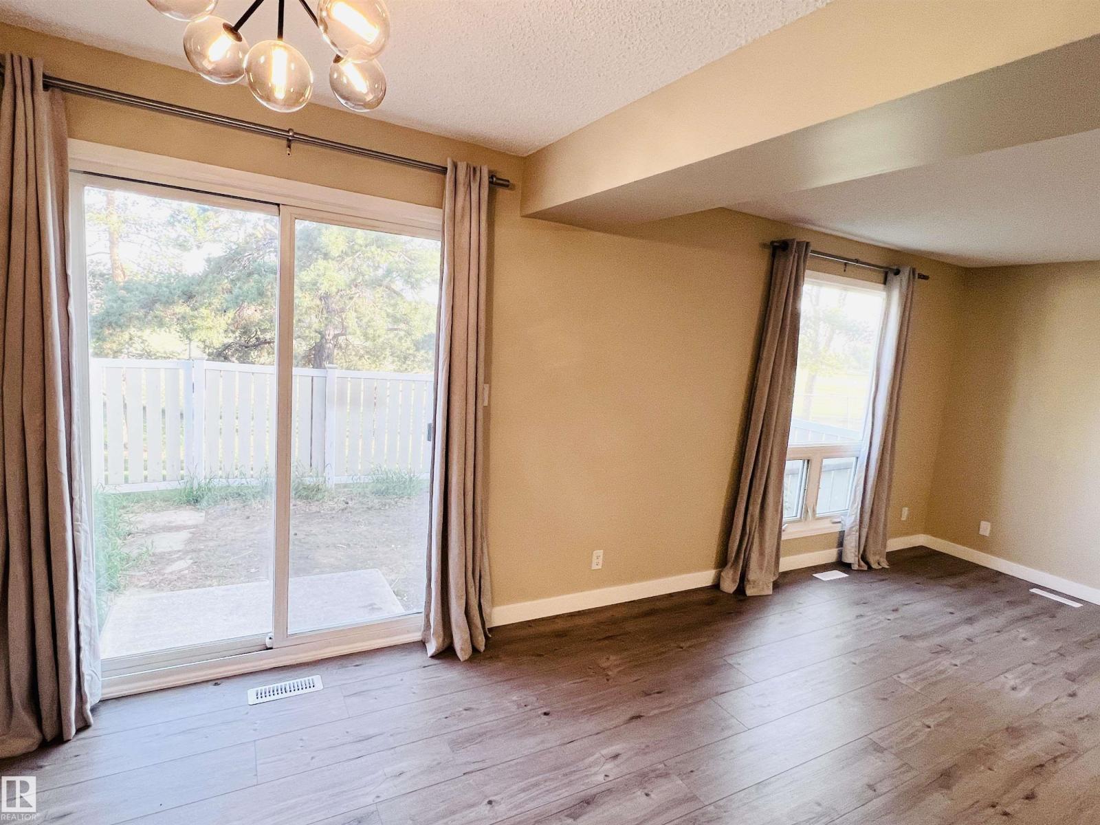 2544 79 ST NW - 12