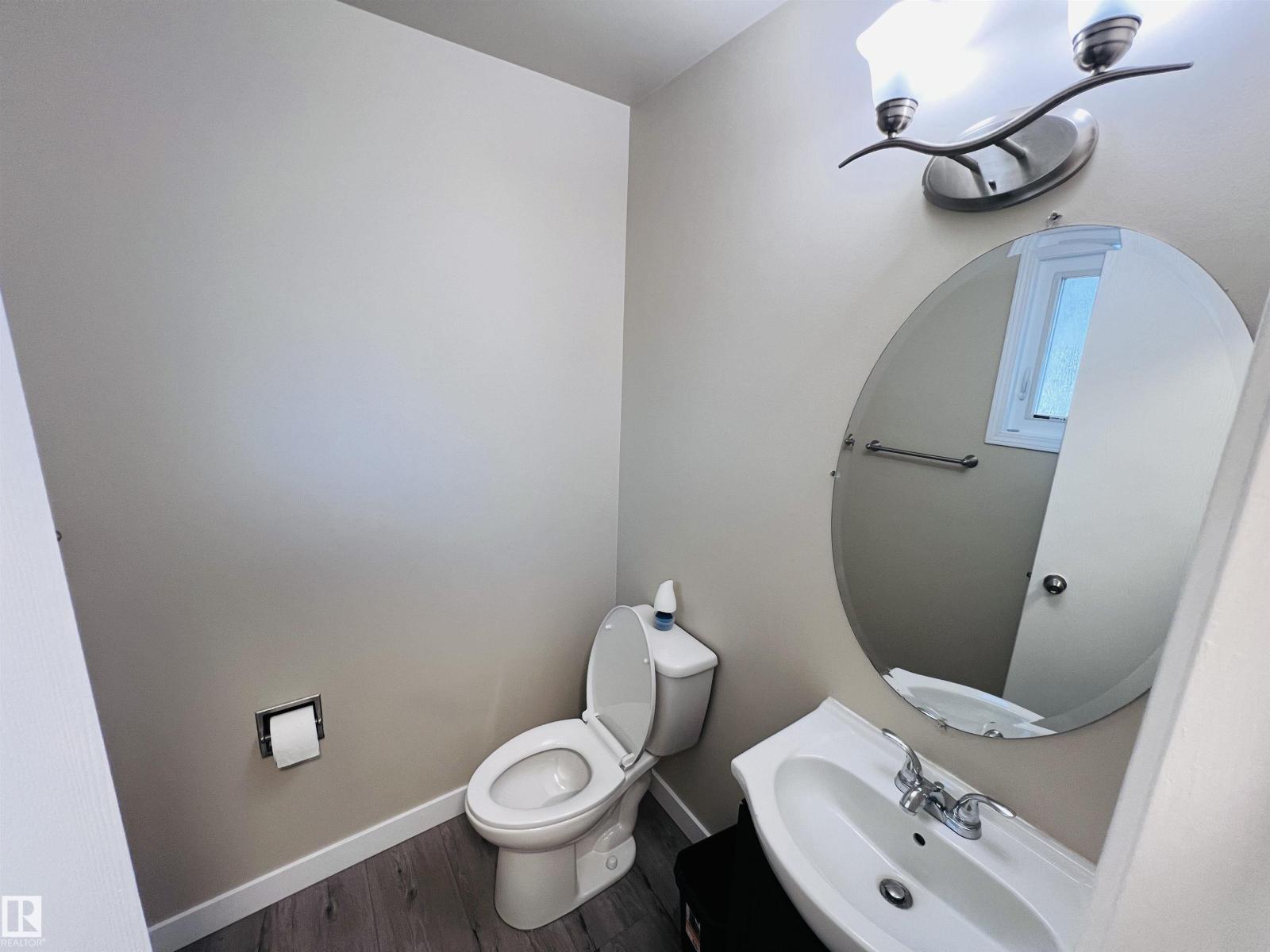 2544 79 ST NW - 16