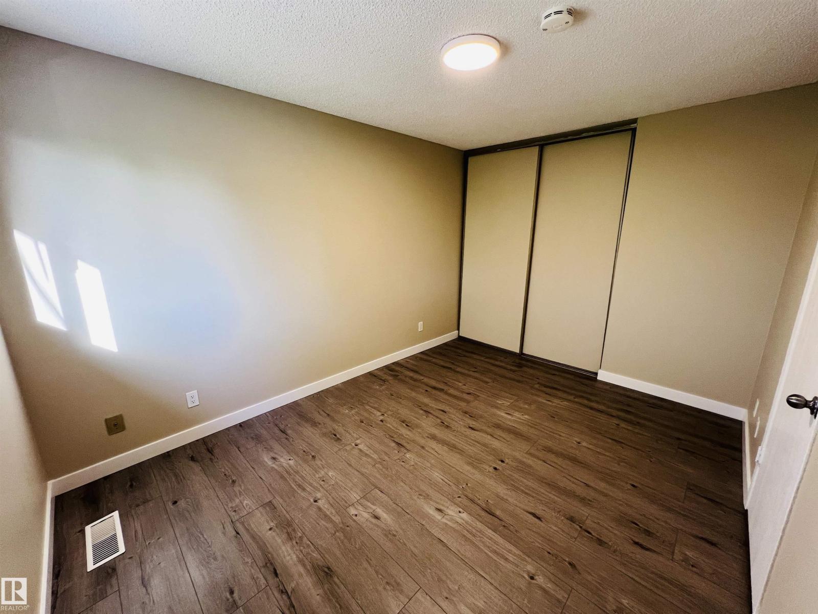 2544 79 ST NW - 17