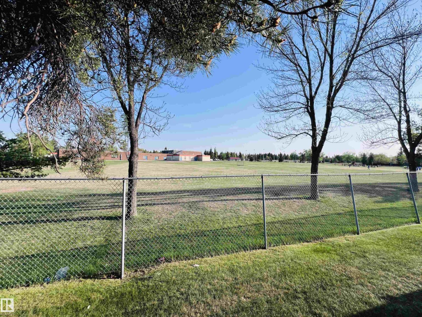 2544 79 ST NW - 32