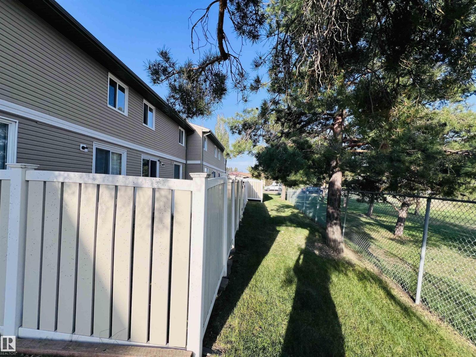 2544 79 ST NW - 31