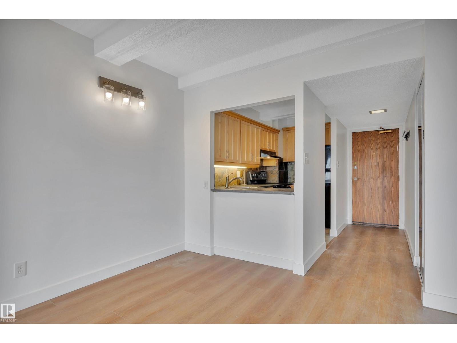 #1907 9918 101 ST NW - 14