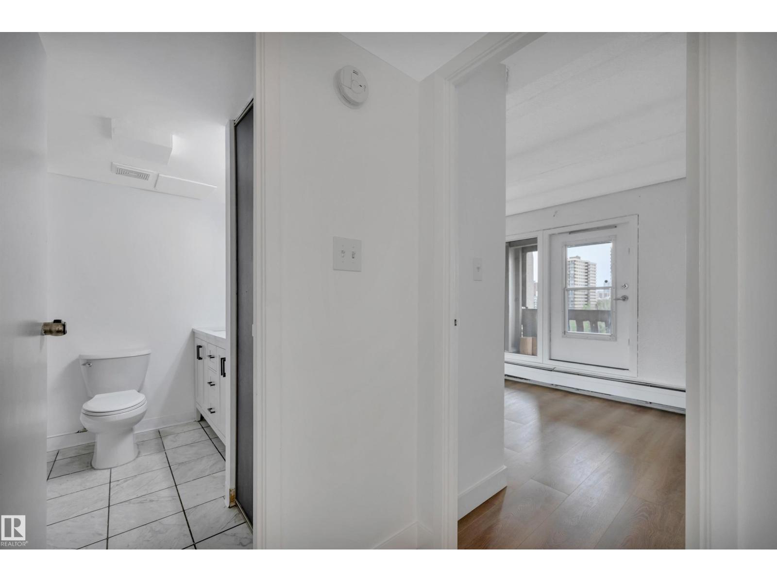 #1907 9918 101 ST NW - 23