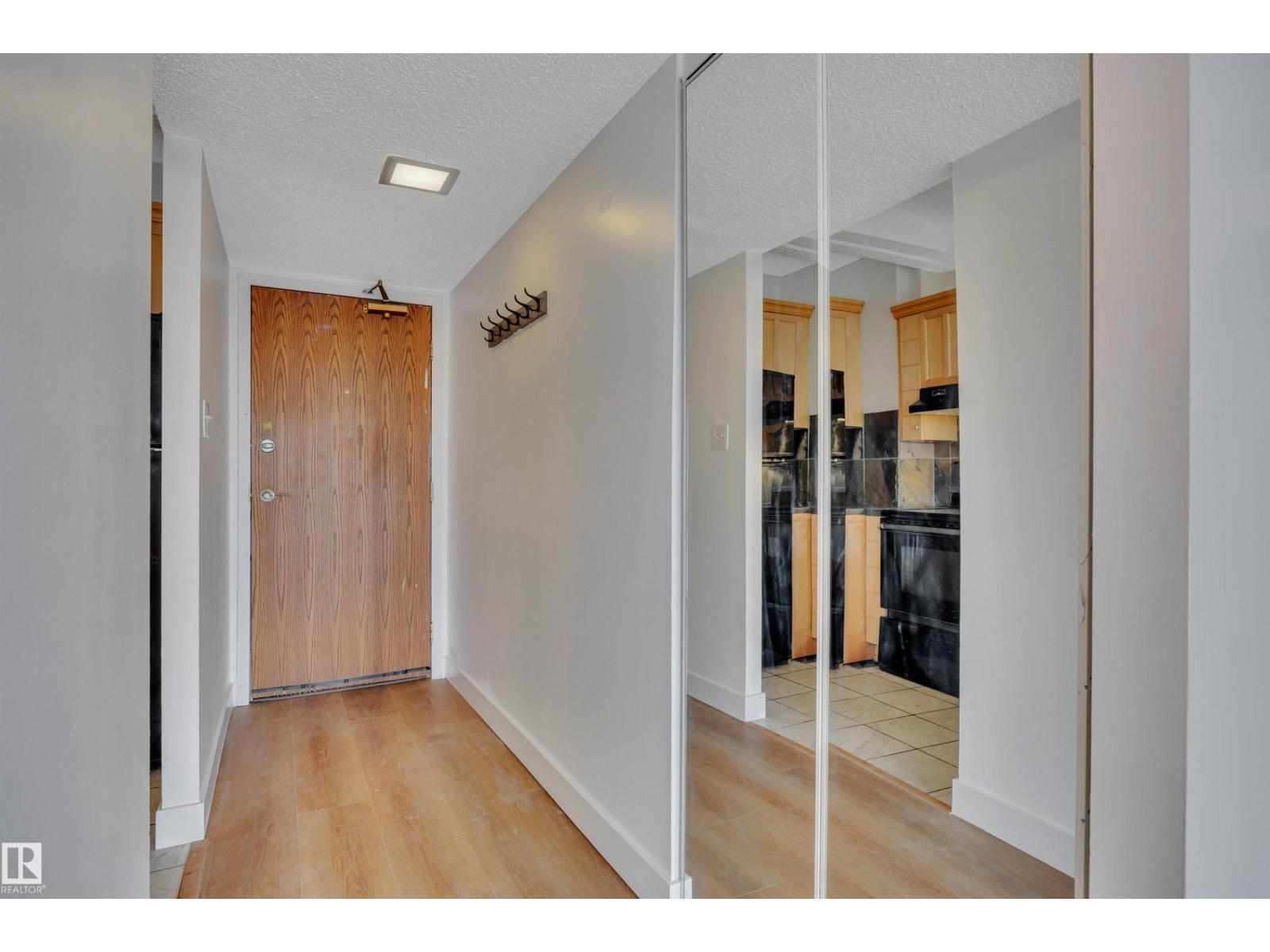 #1907 9918 101 ST NW - 7