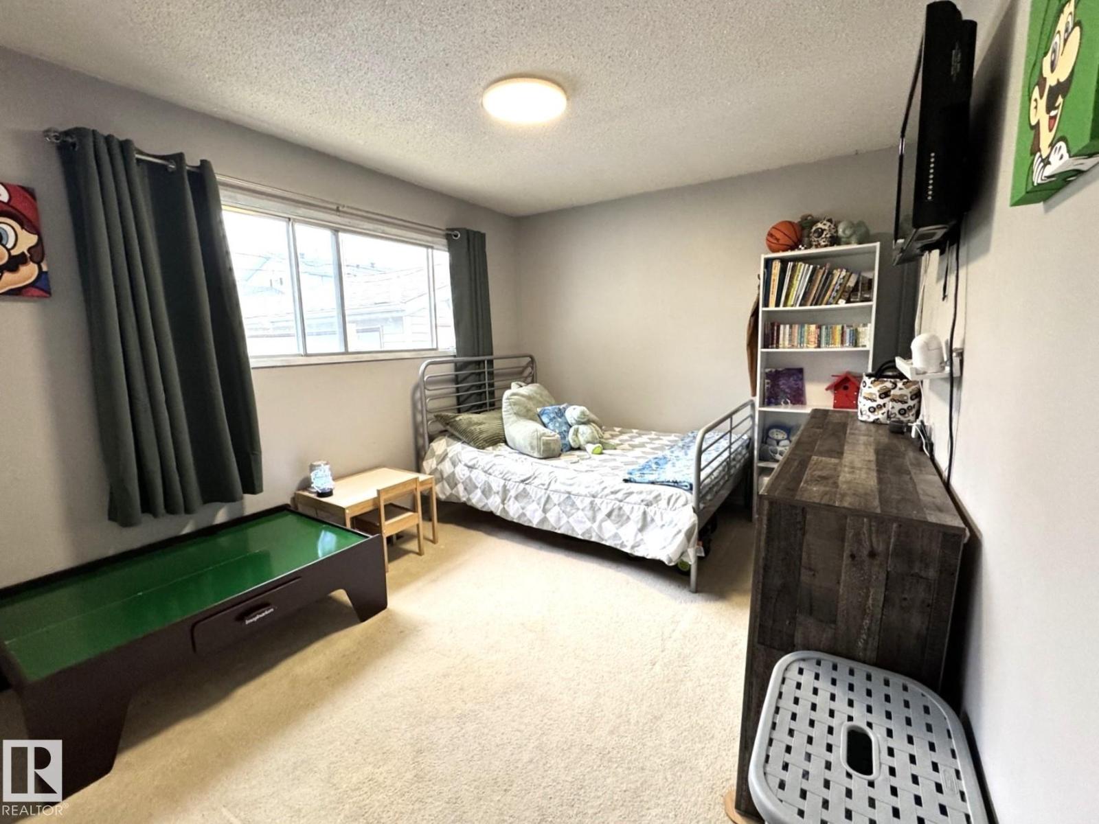 4617 47 AV — photo 10