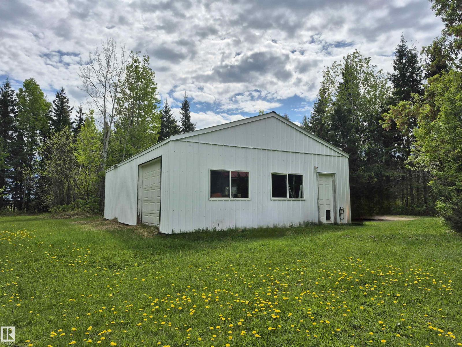 53018 RGE RD 95 exterior