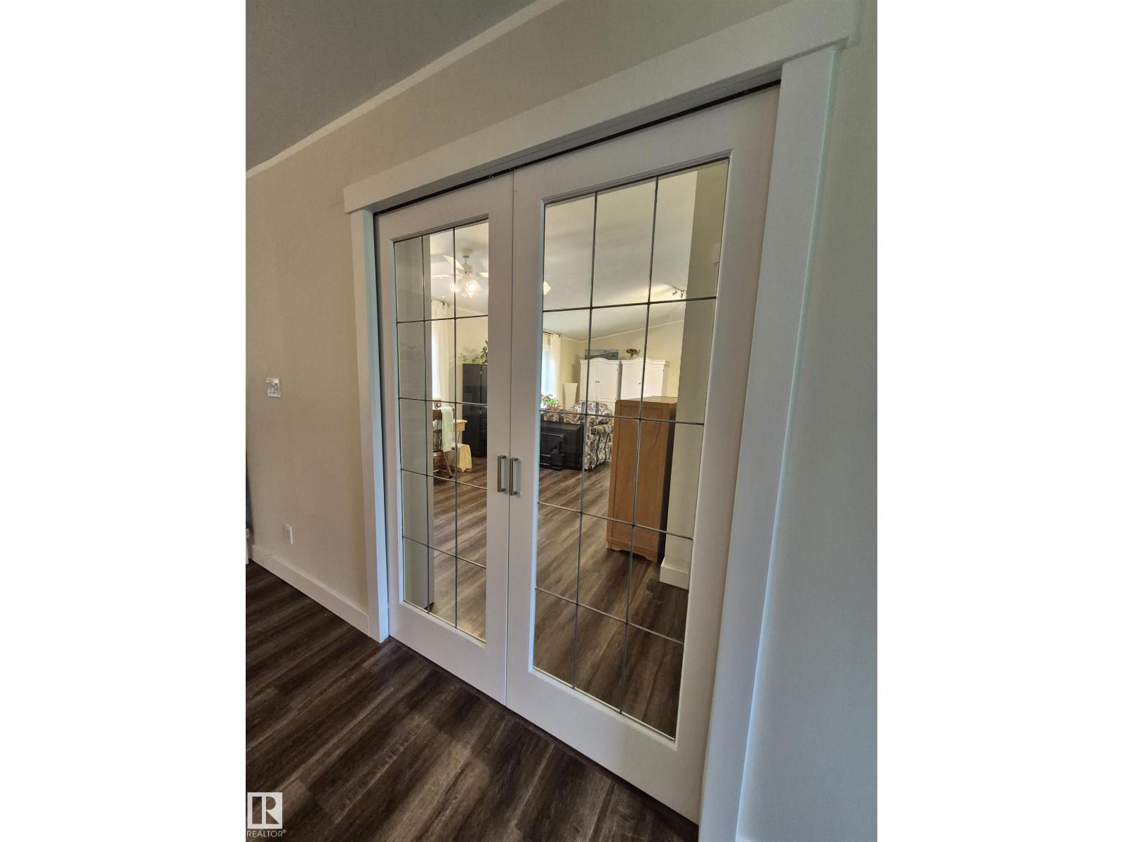 53018 RGE RD 95 — photo 24