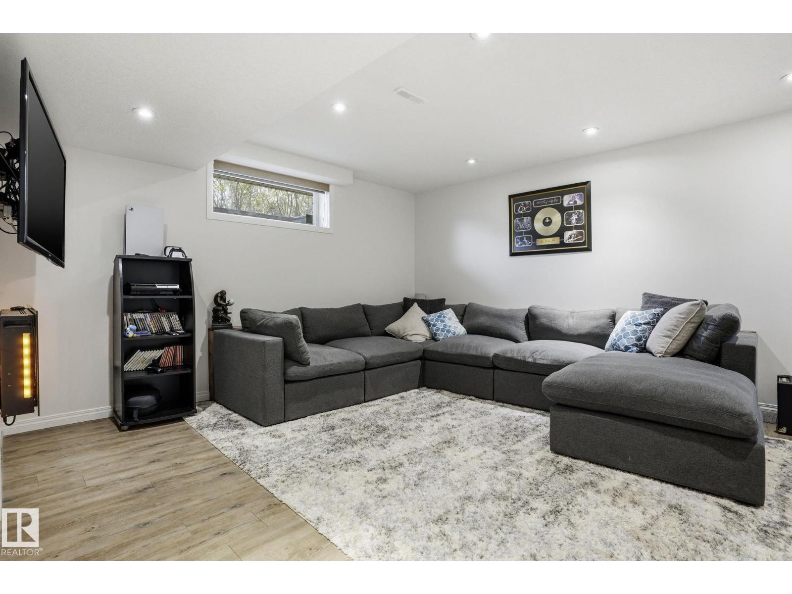 204 SHEPPARD CO SW - 40