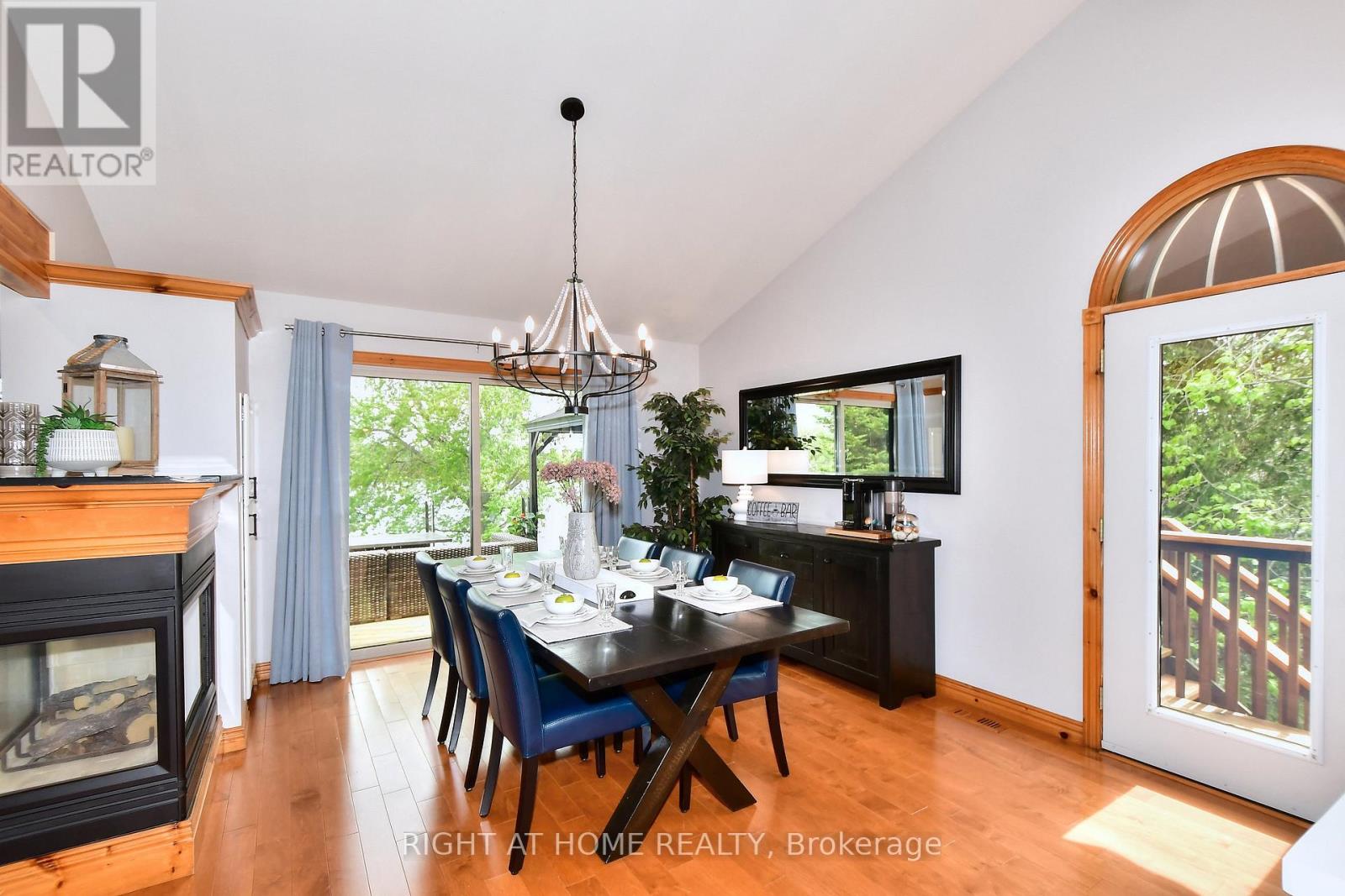 9 LAWSON COURT - 22