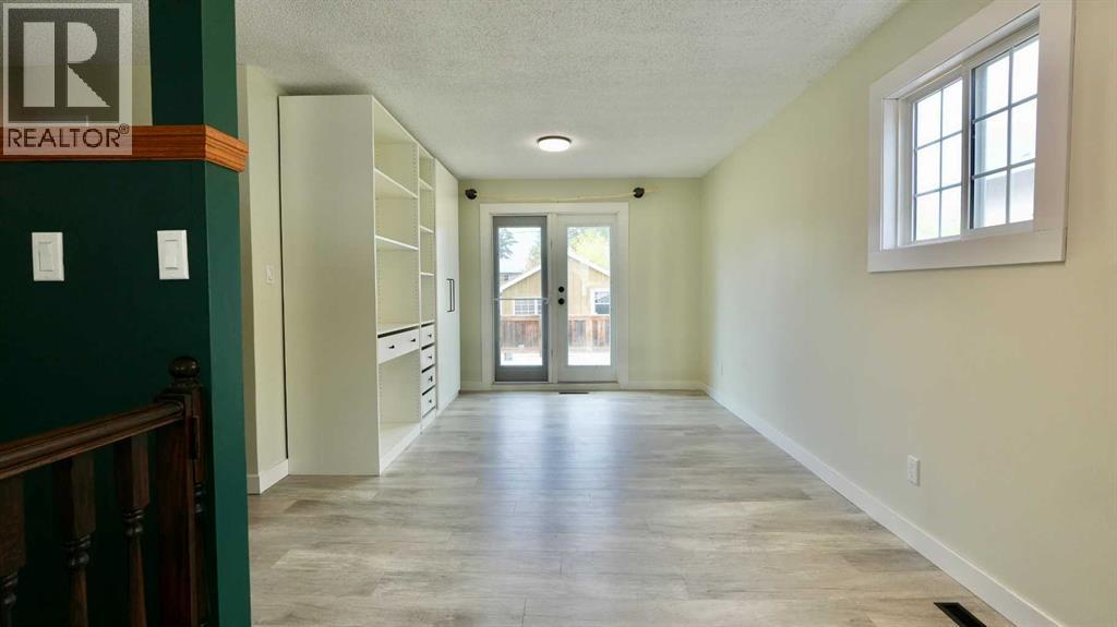10120 105 Avenue — photo 16