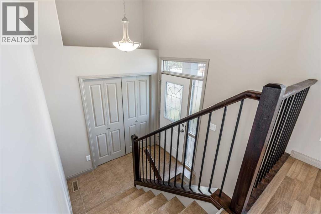 306 Keystone Lane W - 4