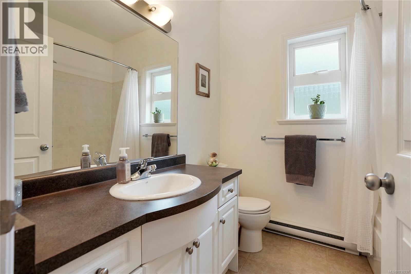  1759 Mamich Circle, Saanich