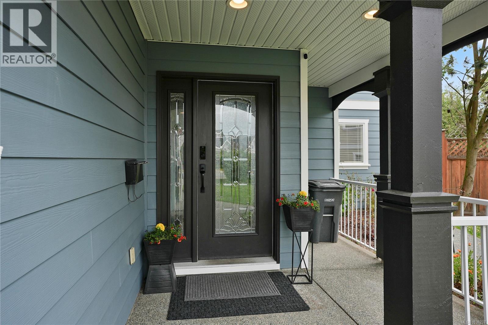  1759 Mamich Circle, Saanich
