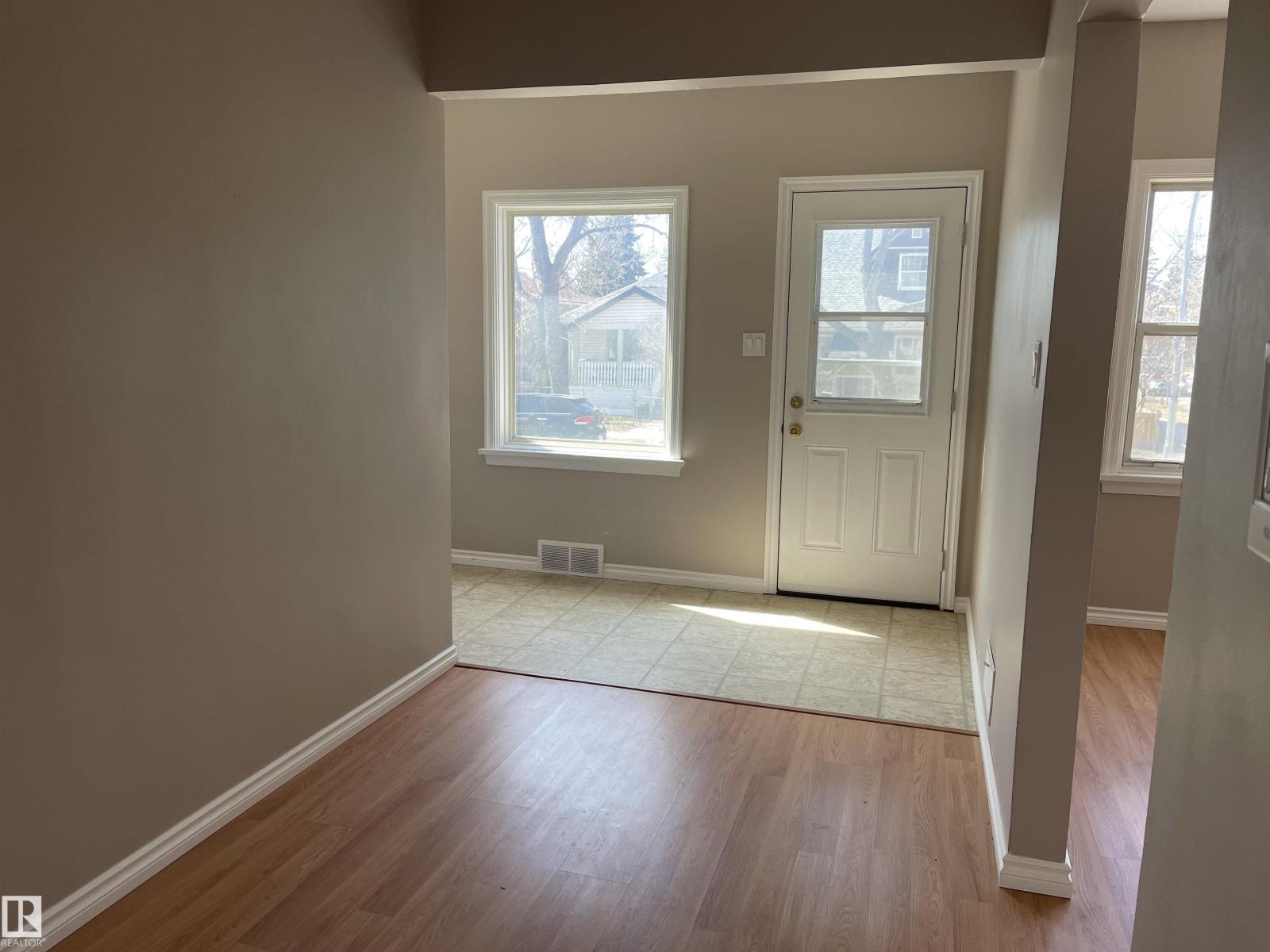 11161 96 ST NW - Image 2