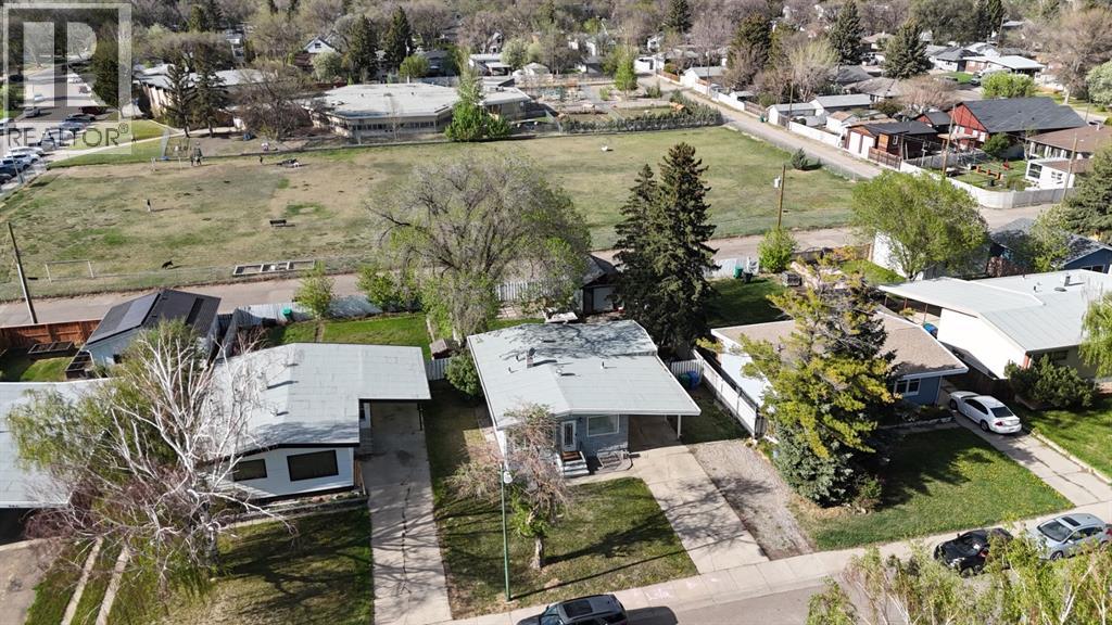 813 11 Avenue S - 32