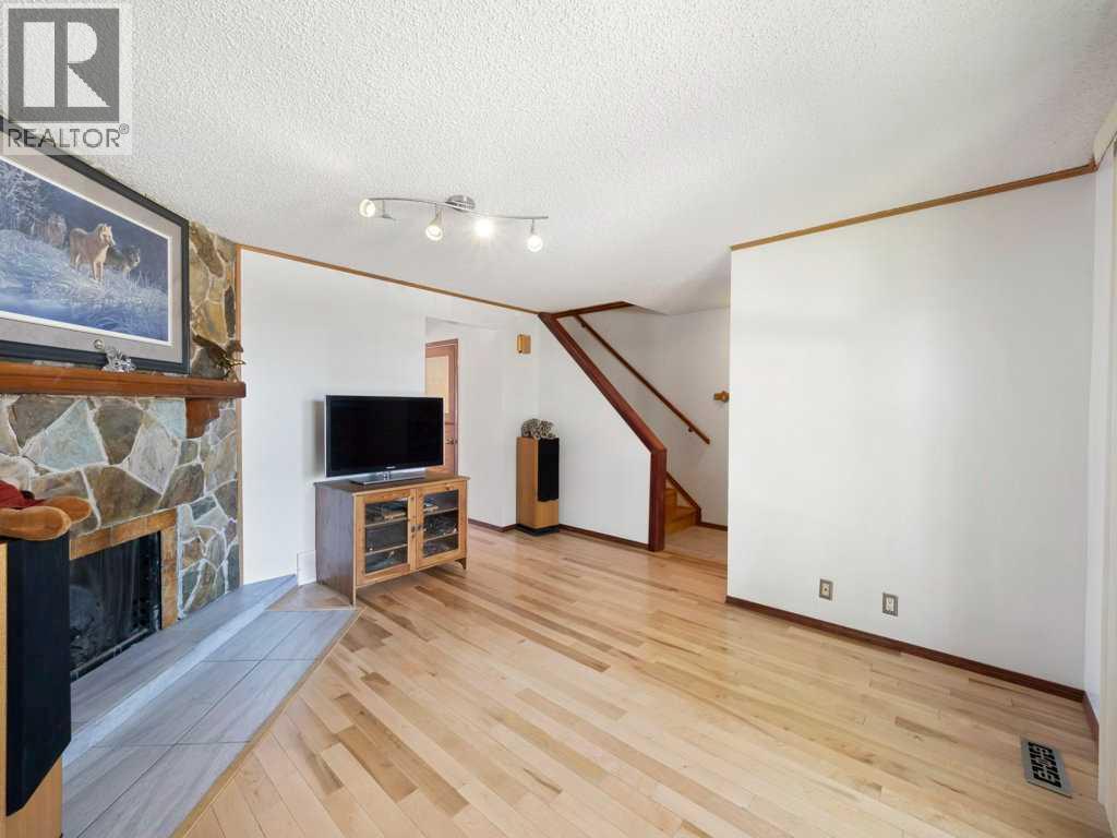 143 Erin Mount Place SE - 6