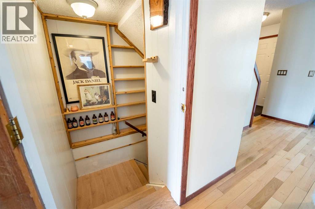 143 Erin Mount Place SE - 12