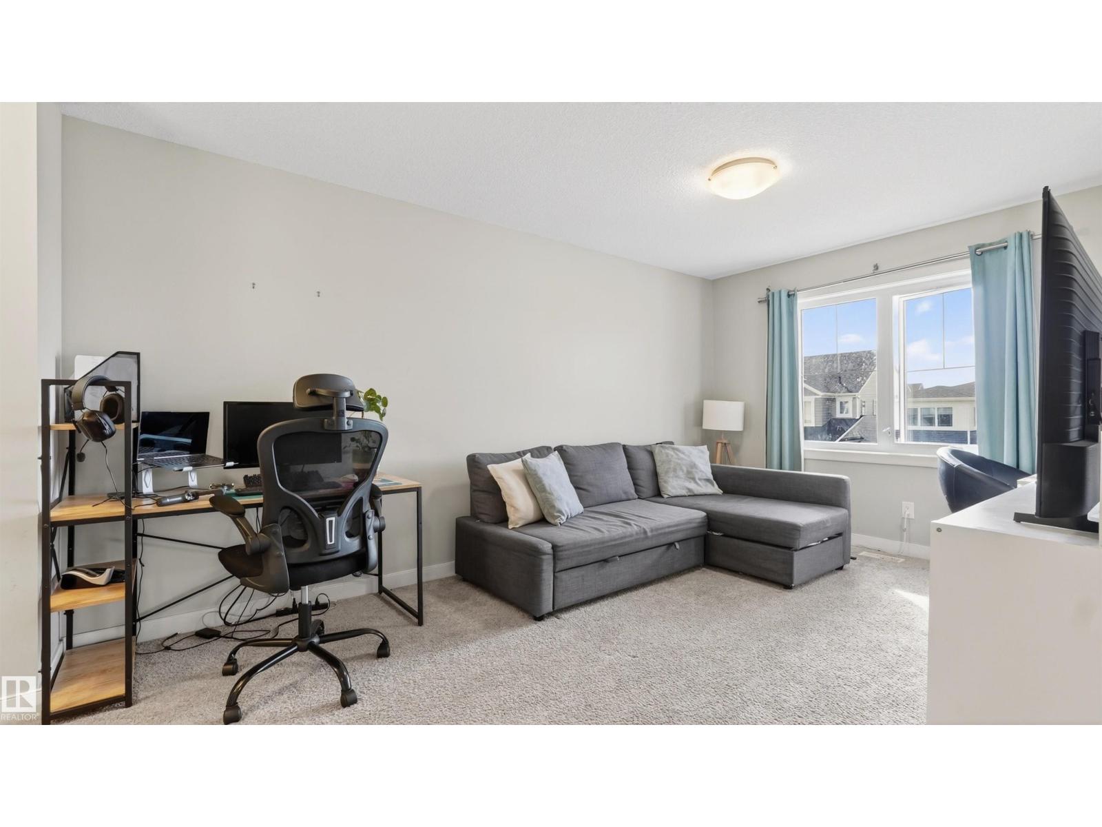 1723 200 ST NW NW - 21