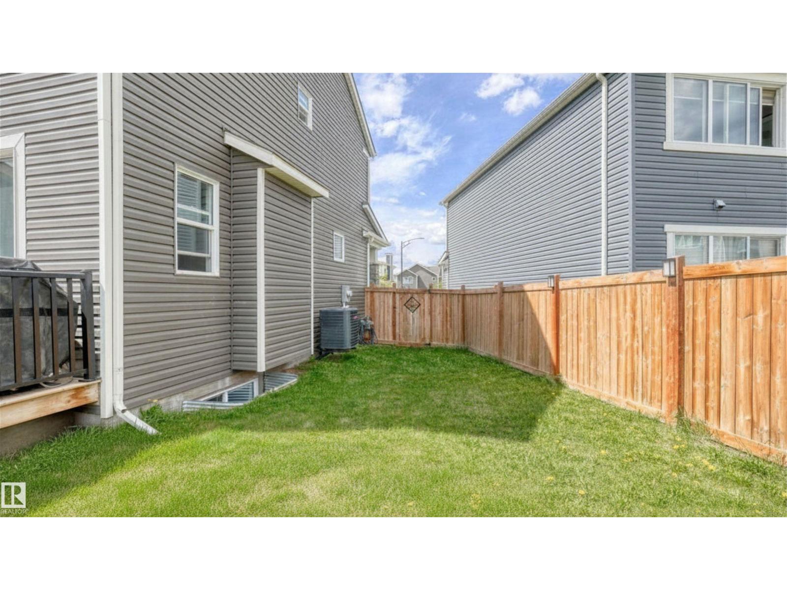 1723 200 ST NW NW - 35