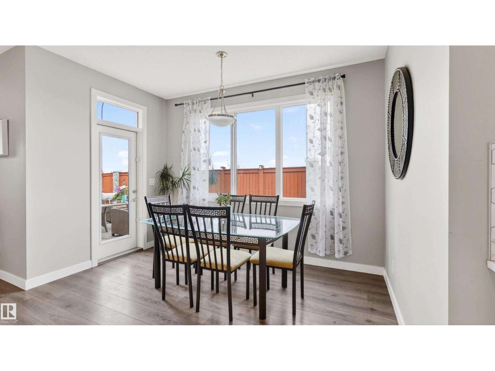 1723 200 ST NW NW - 18