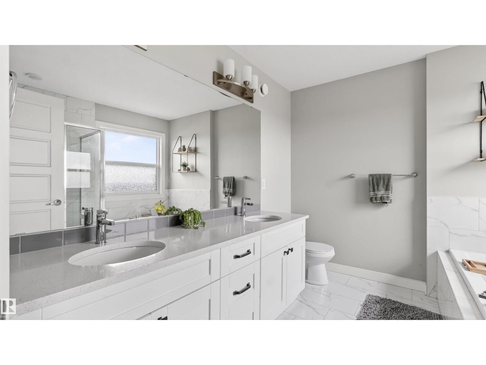 1723 200 ST NW NW - 31