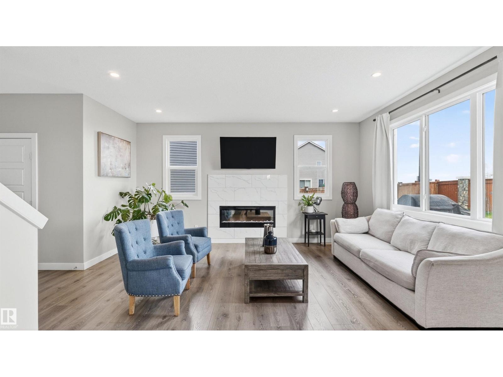 1723 200 ST NW NW - 6