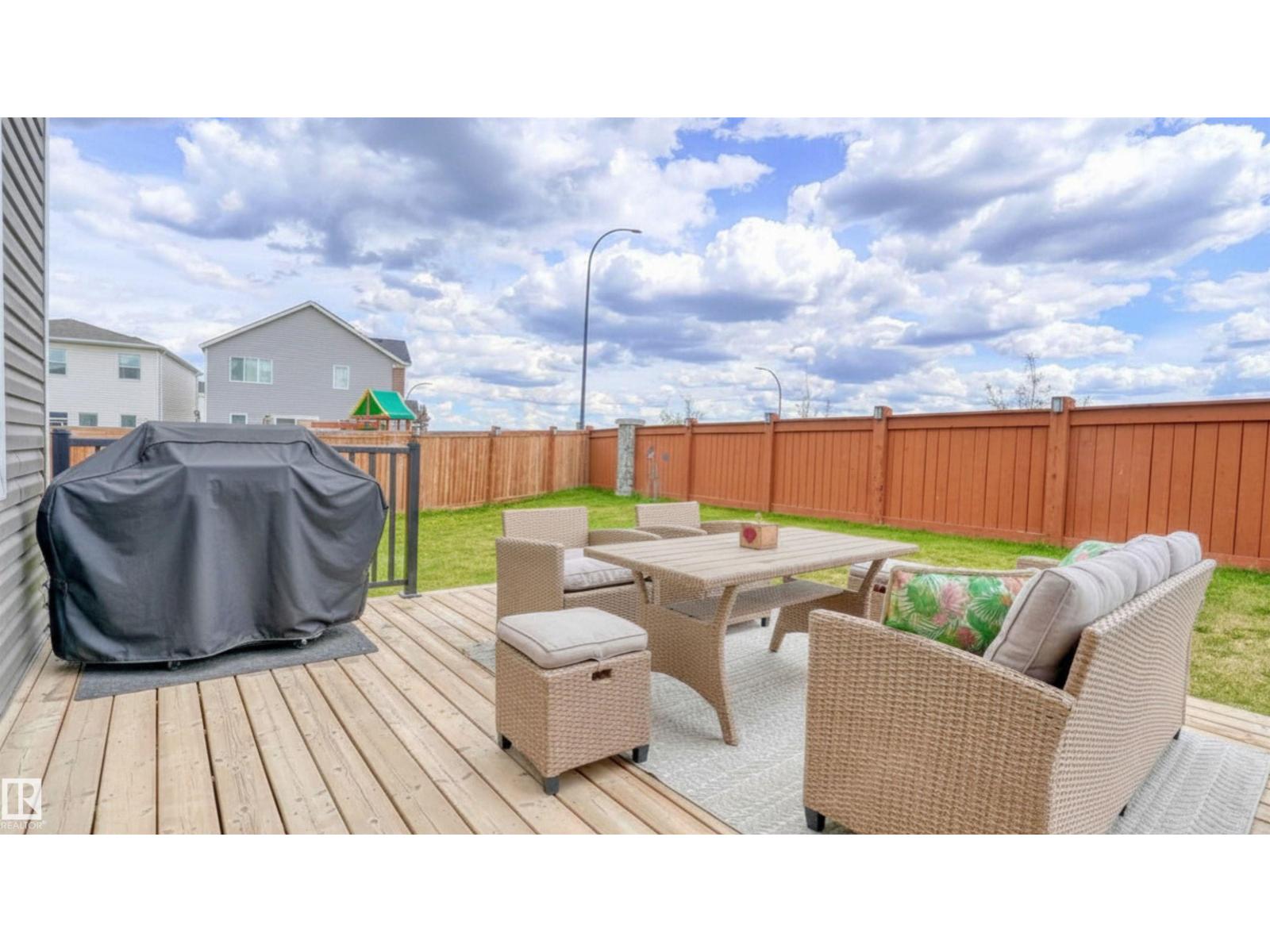 1723 200 ST NW NW - 32