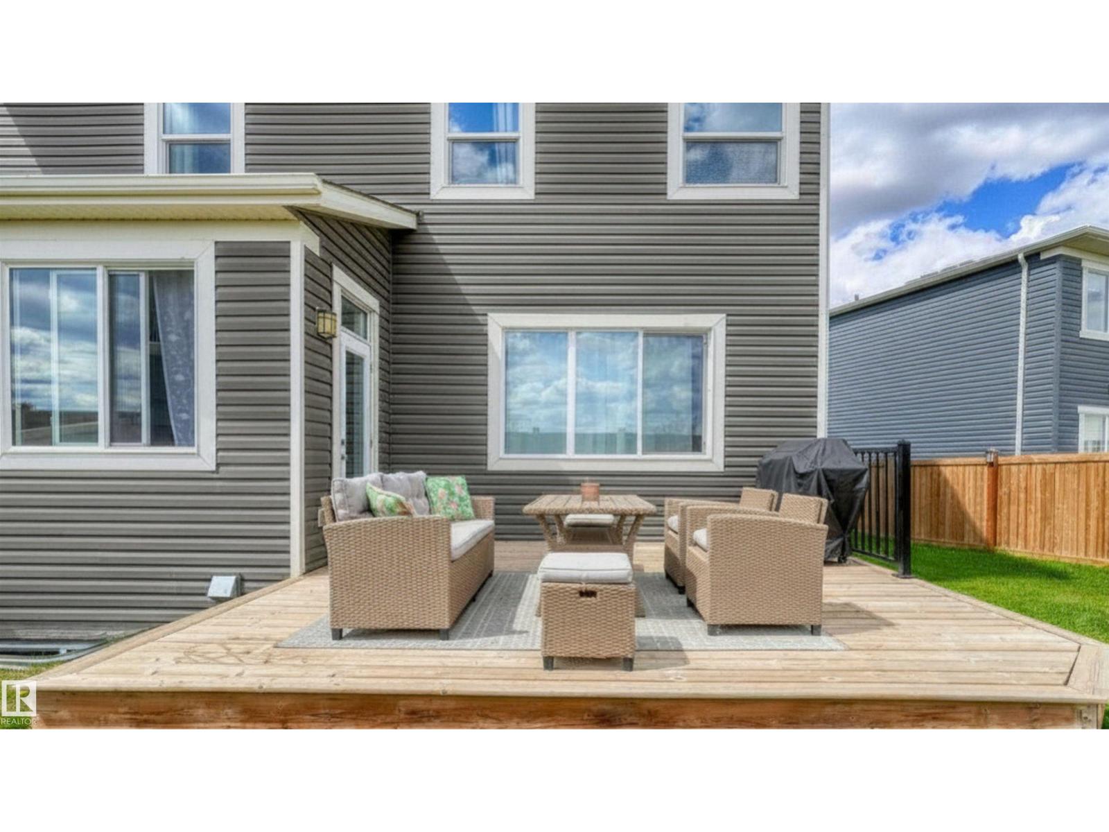 1723 200 ST NW NW - 33