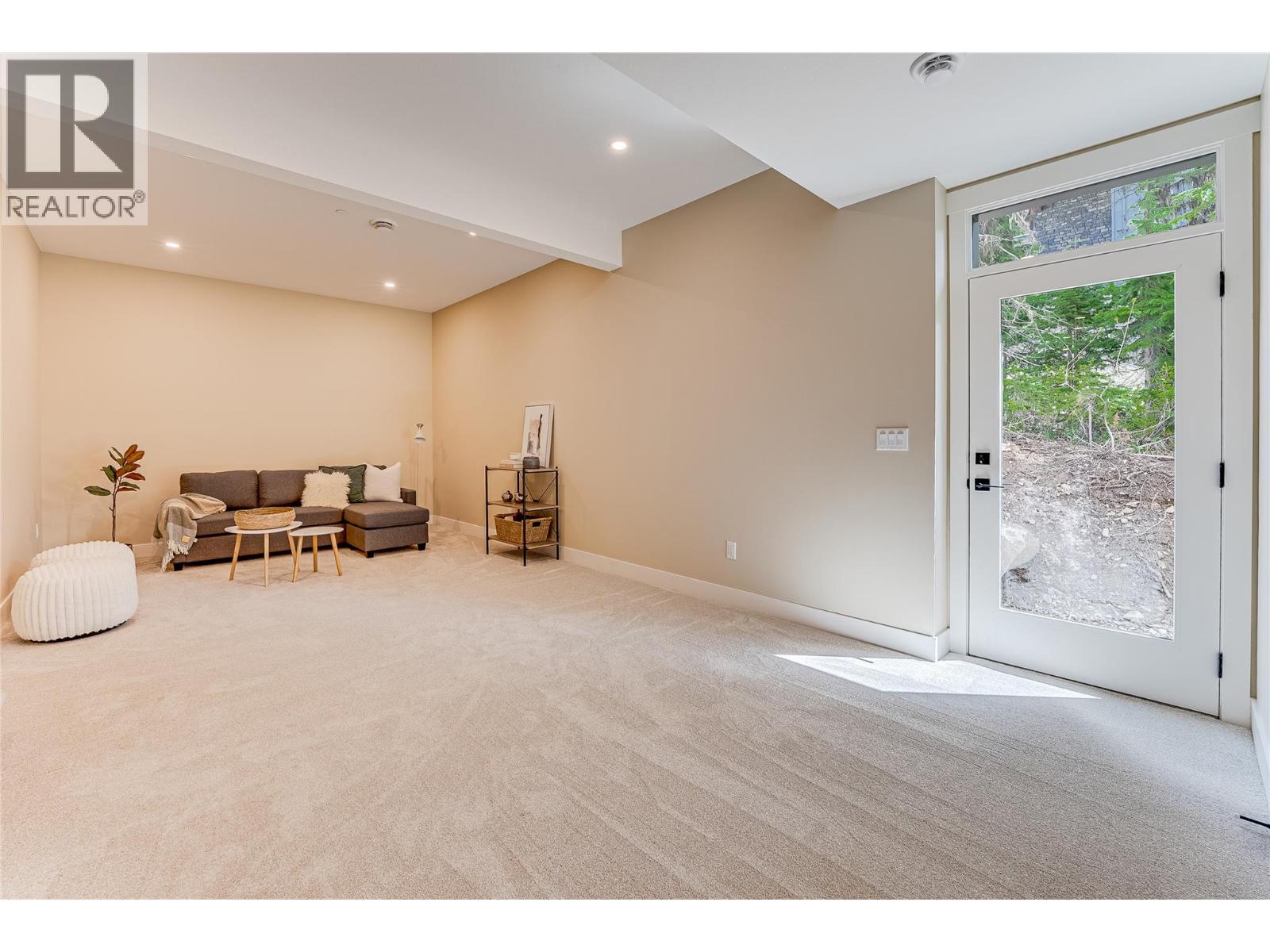 9930 Cathedral Drive, Silver Star