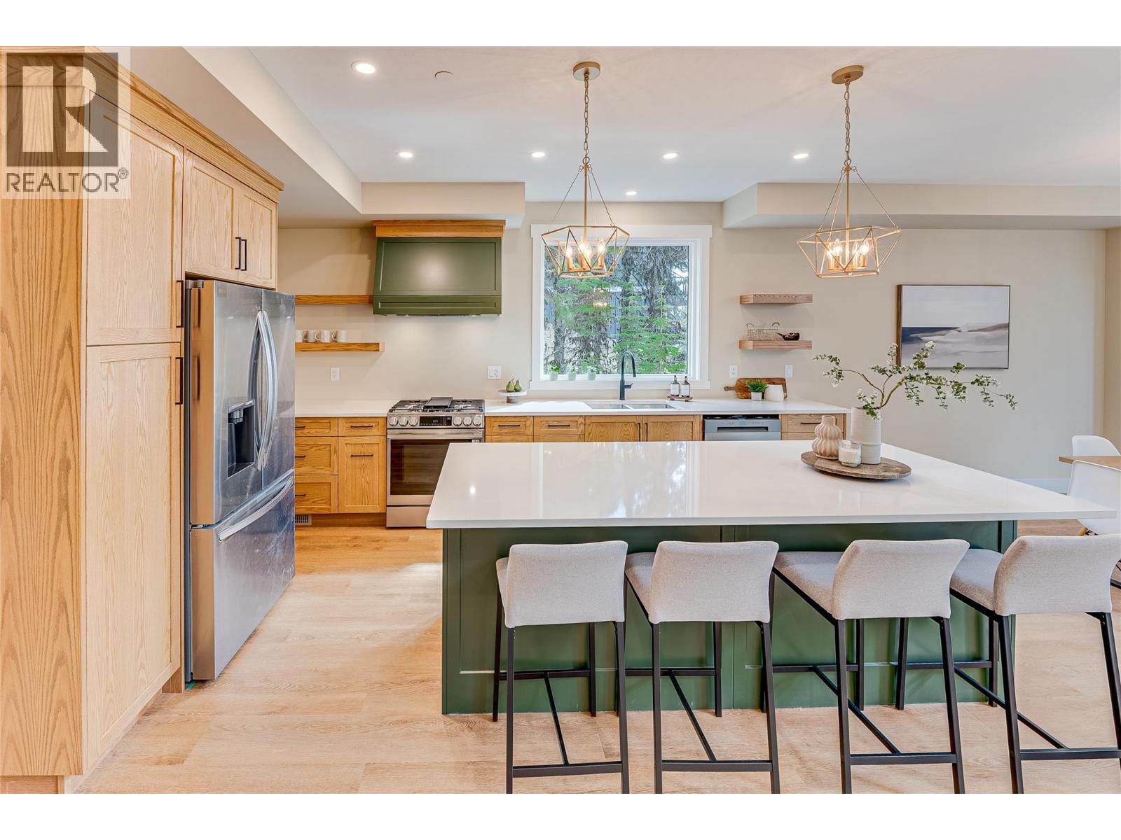 9930 Cathedral Drive, Silver Star