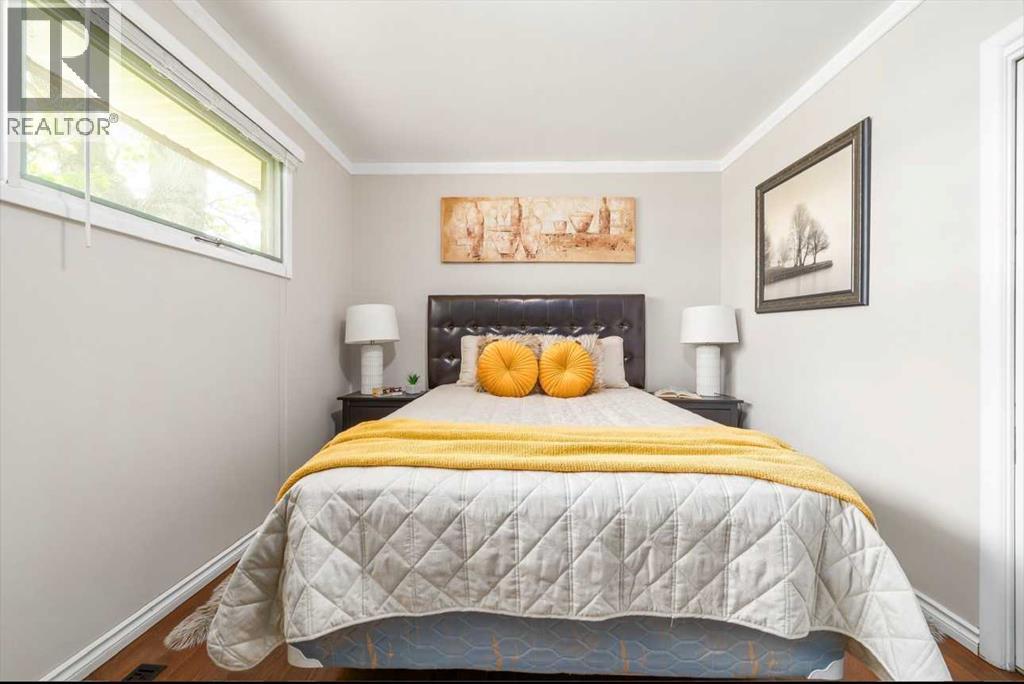 423 12 Street NE - 14