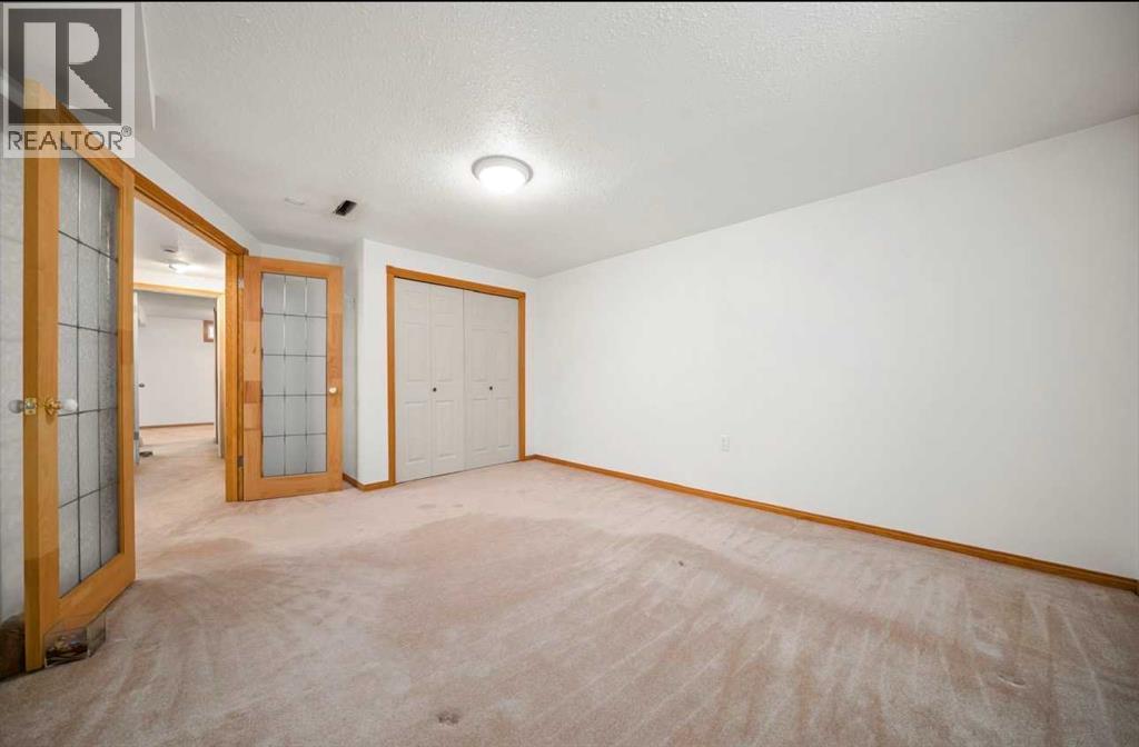 423 12 Street NE - 19