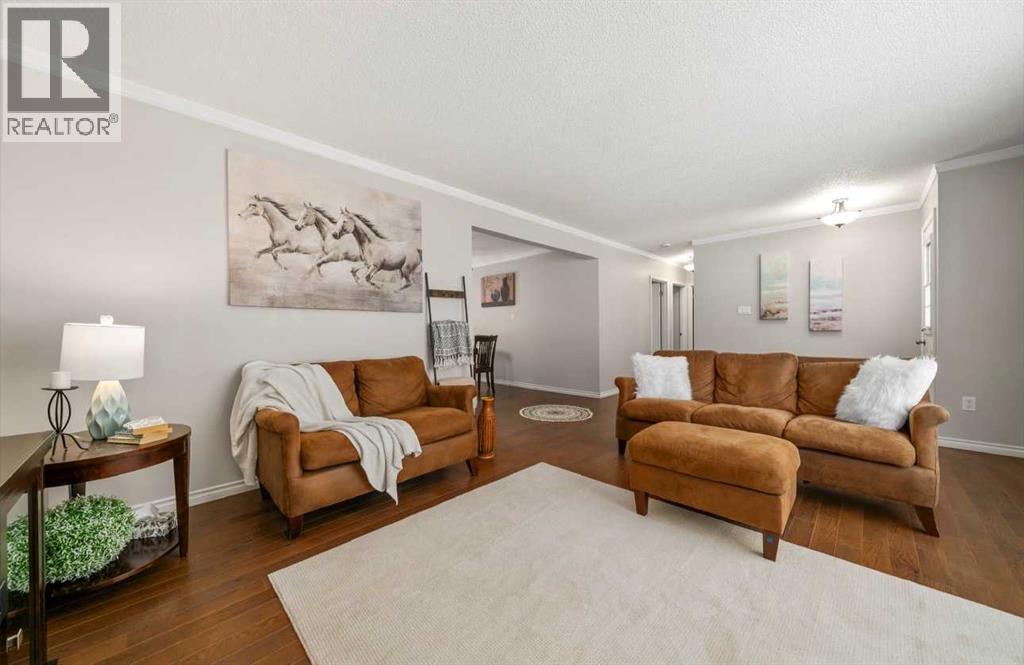 423 12 Street NE - 7