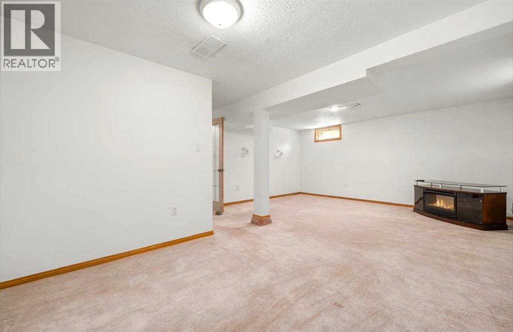 423 12 Street NE - 20